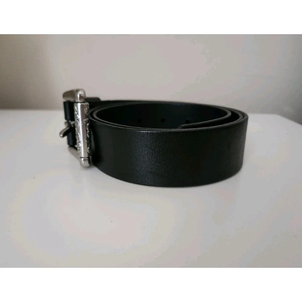 Fossil Mens Leather Black Medium Belt Silver‎ Buckle w/ Flowers BT2803001M